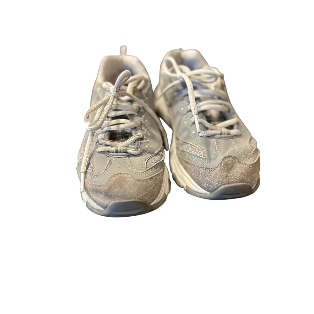 Skechers Women's Gray Sneakers Athletic Walking‎ Shoes Size 8.5